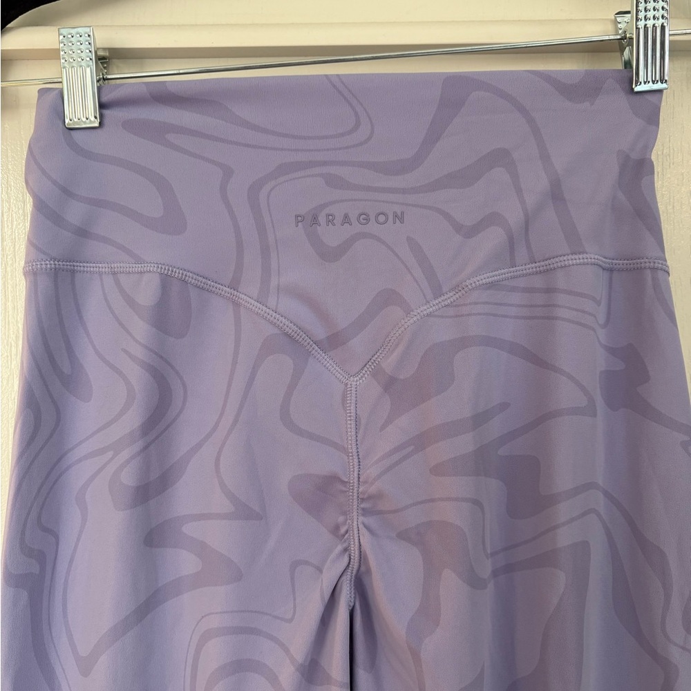 PARAGON Lavender Swirl Sculptseam Plus Scrunch Leggings - Picture 5 of 8